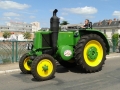 Tracteur au défilé